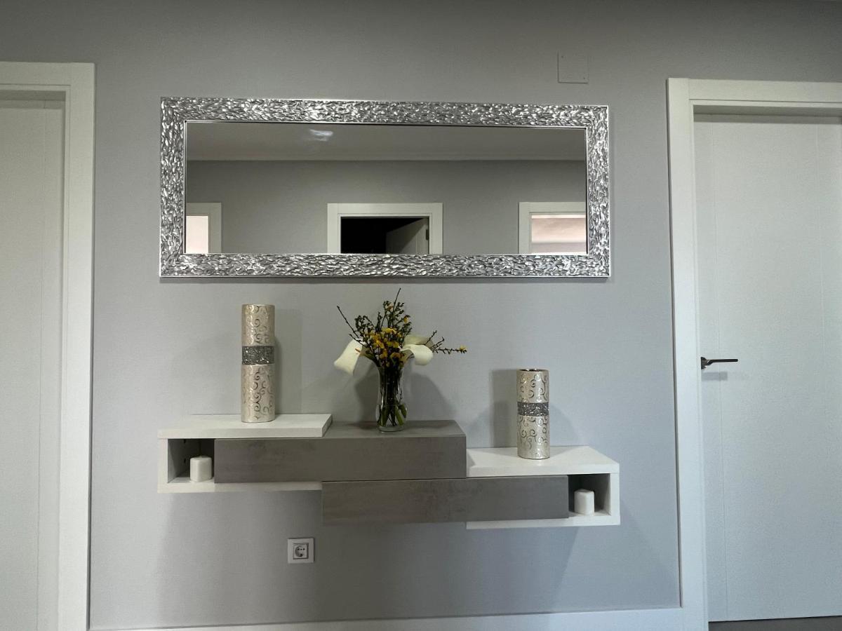Maria De Lucia- Atico Apartment *